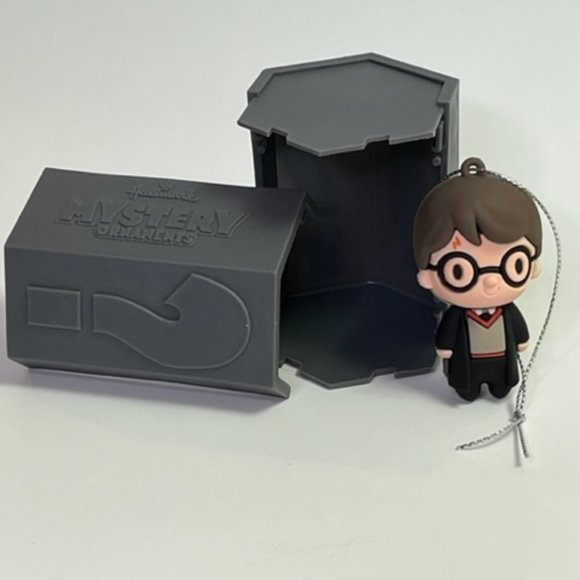 Hallmark Harry Potter Christmas Ornaments Hermione & Harry 2021 Lot of 2 - Picture 2 of 6